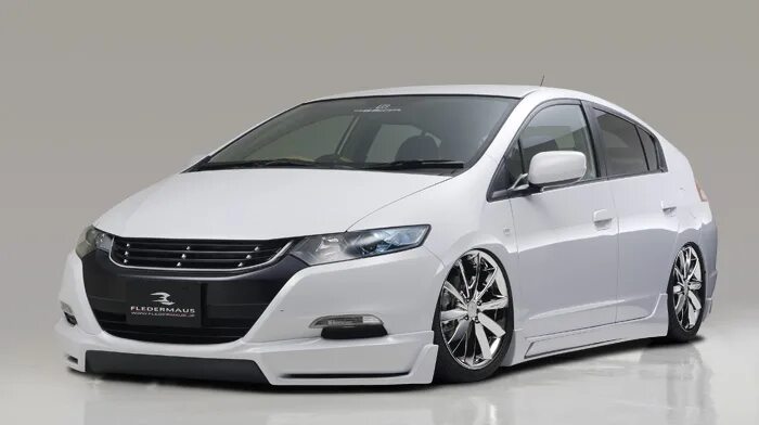 Бампер хонда инсайт. Honda Insight ze2 Mugen. Honda Insight ze2 Tuning. Хонда Инсайт 2010 в муген. Honda Insight 2009 обвес.