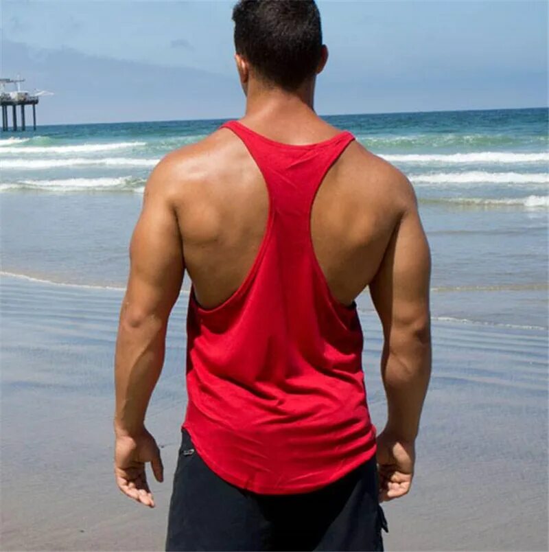 накаченная спина мужская. широкая мужская спина. широкая мужская спина. широкая спина. мускулы спины.