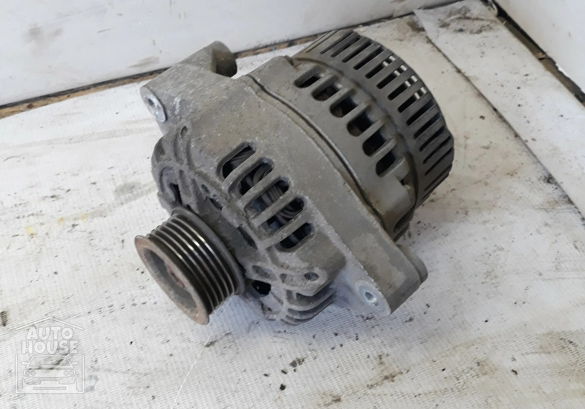 Генератор ваз 2114 8 клапанов. Генератор на ваз 2114 инжектор. Генератор ваз 2114 8 клапанов. Генератор ваз 2114 кзатэ. Генератор 2114.