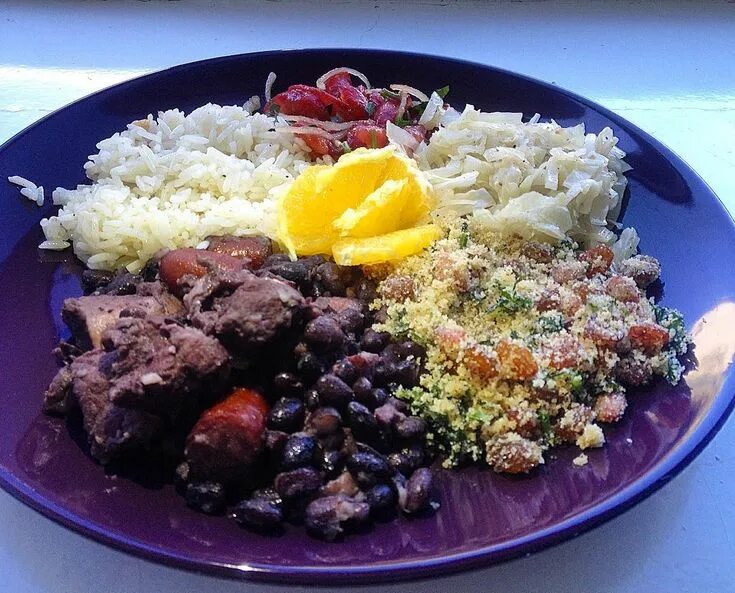 Еда бразилии фейжоада. Feijoada блюдо бразильское. Национальная пища бразилии. Feijoada | фейжоада. Национальная еда бразилии.