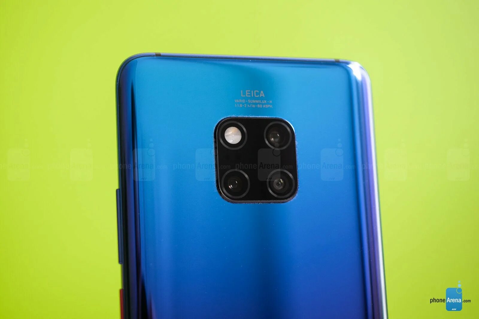 Камера телефона зеленая. Huawei Mate p30 Pro. Хуавей с 4 камерами модель. Хуавей с 3 камерами. Huawei Mate 20 30 Pro.