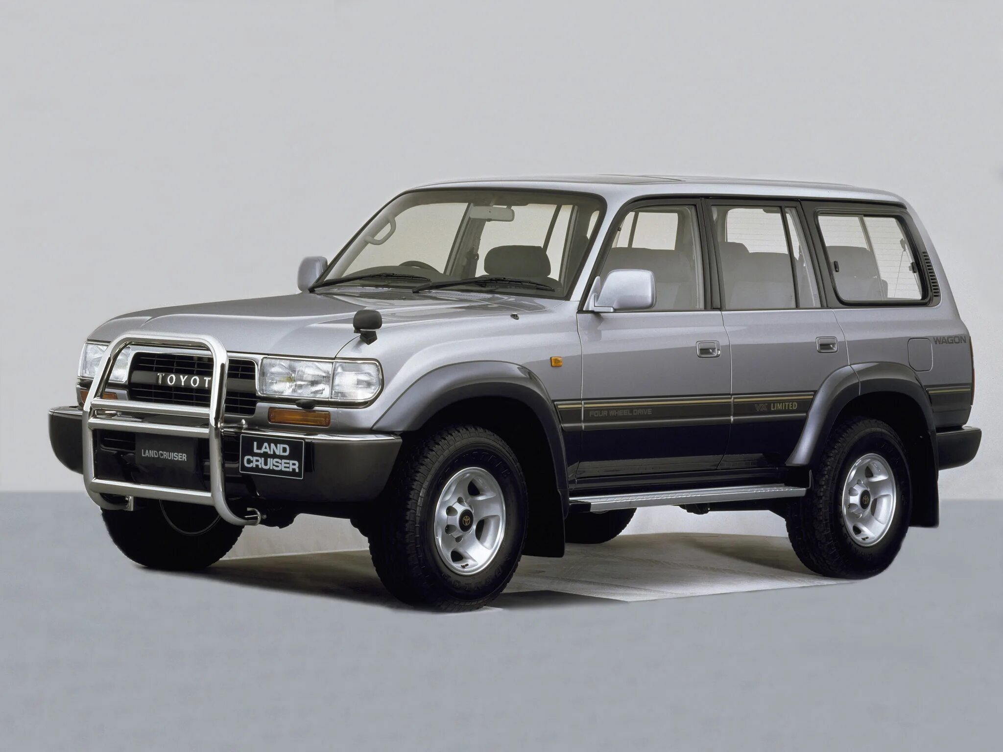 Toyota lc80. Land cruiser 80 vx. Тойота 80 2024. Toyota land cruiser 80 vx. Toyota land cruiser fj80.