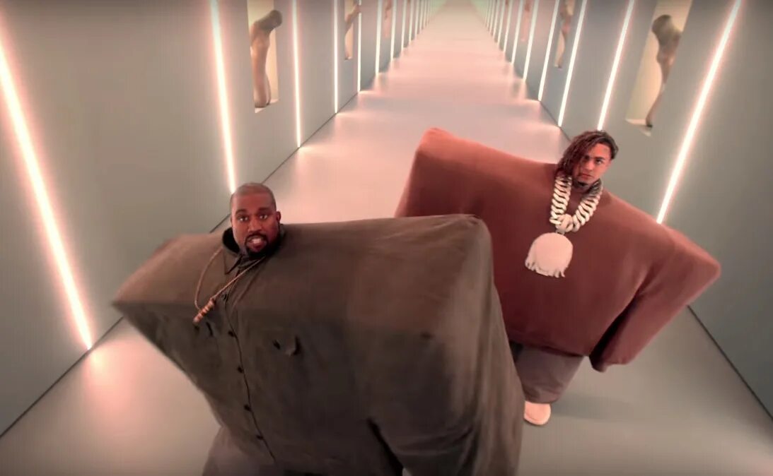 Kanye west & lil pump - i love. Лил памп и кани вест. Lil pump feat kanye. Кани вест в большой куртке. Канье уэст и лил памп.