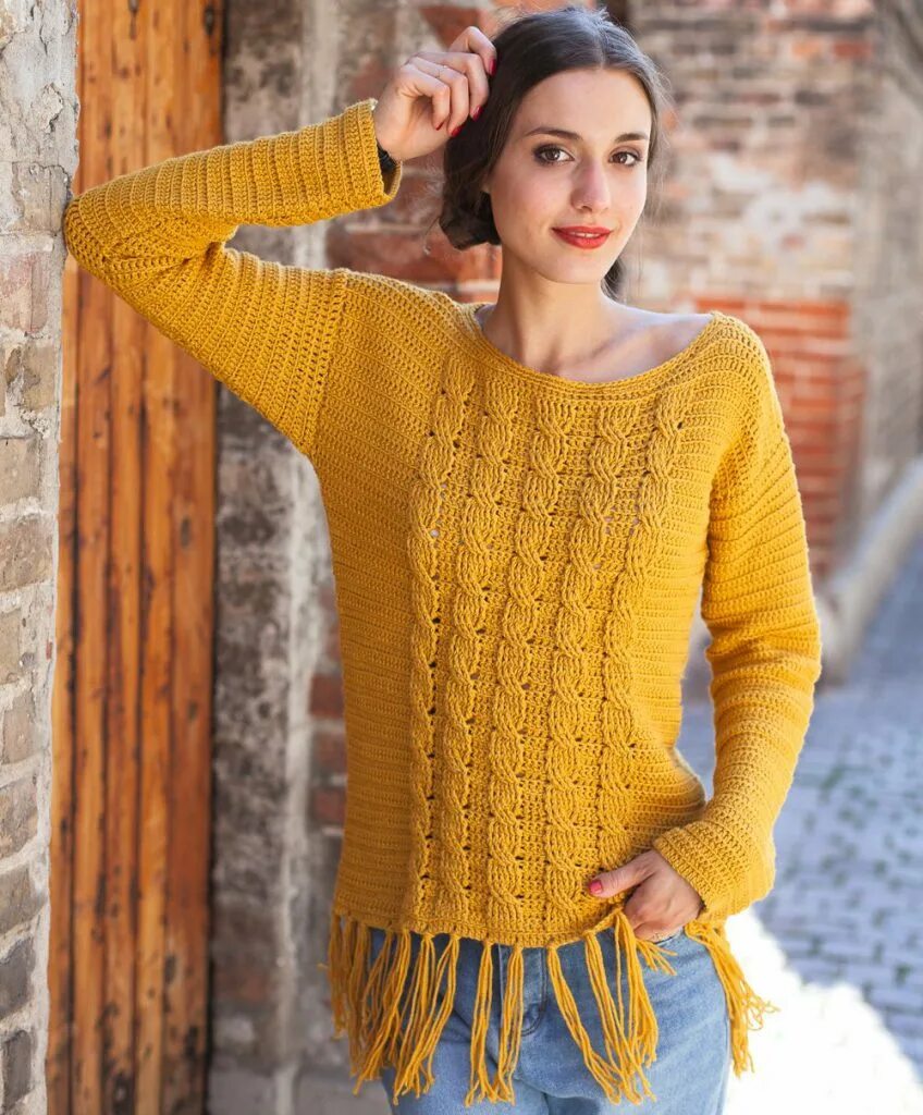Свитер крючком женский. Красивый джемпер. Желтый вязаный свитер. Красивые свитера.