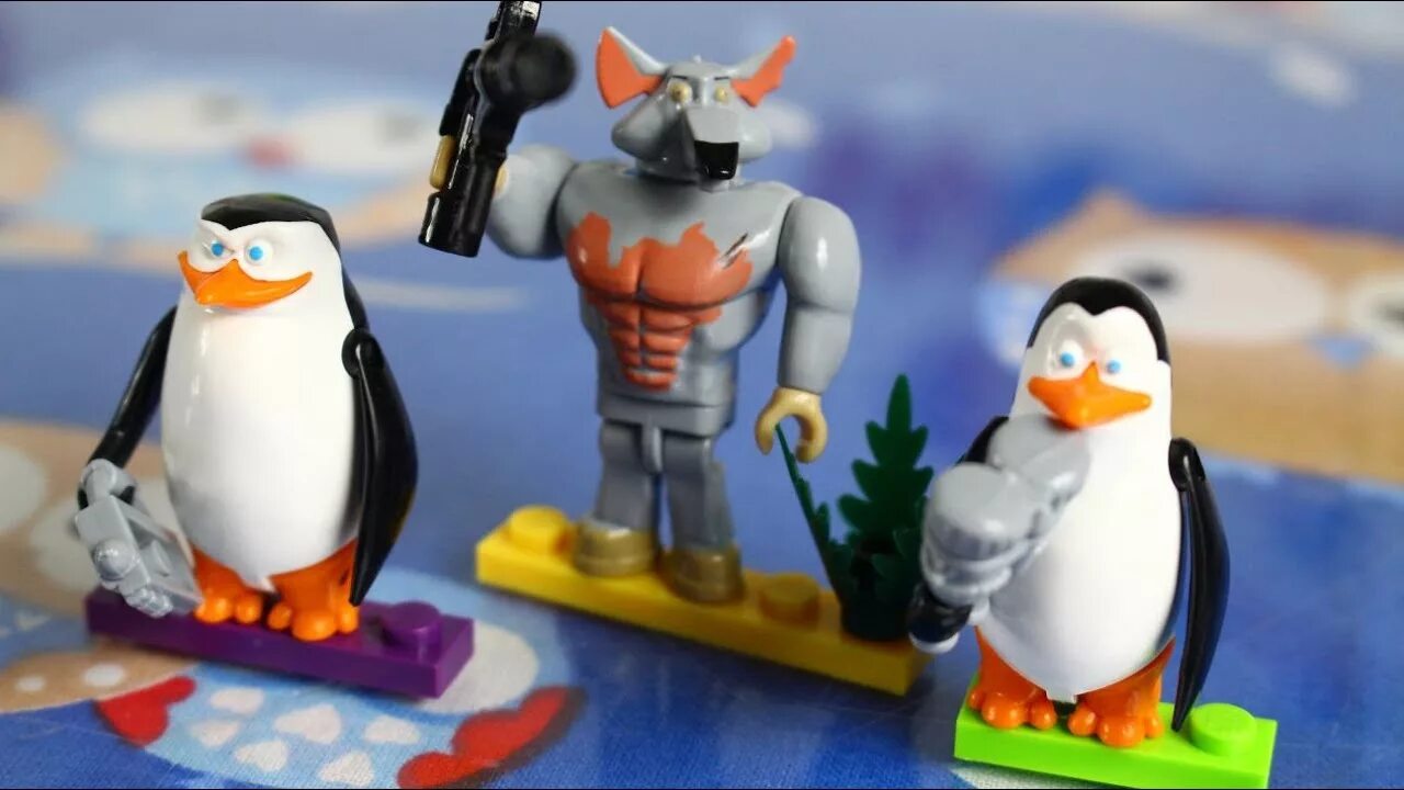 Поставь 3 пингвина. Cobi Penguins Madagascar. 3 Пингвина Мадагаскар. Пингвины Мадагаскара Penguins Madagascar игрушки.