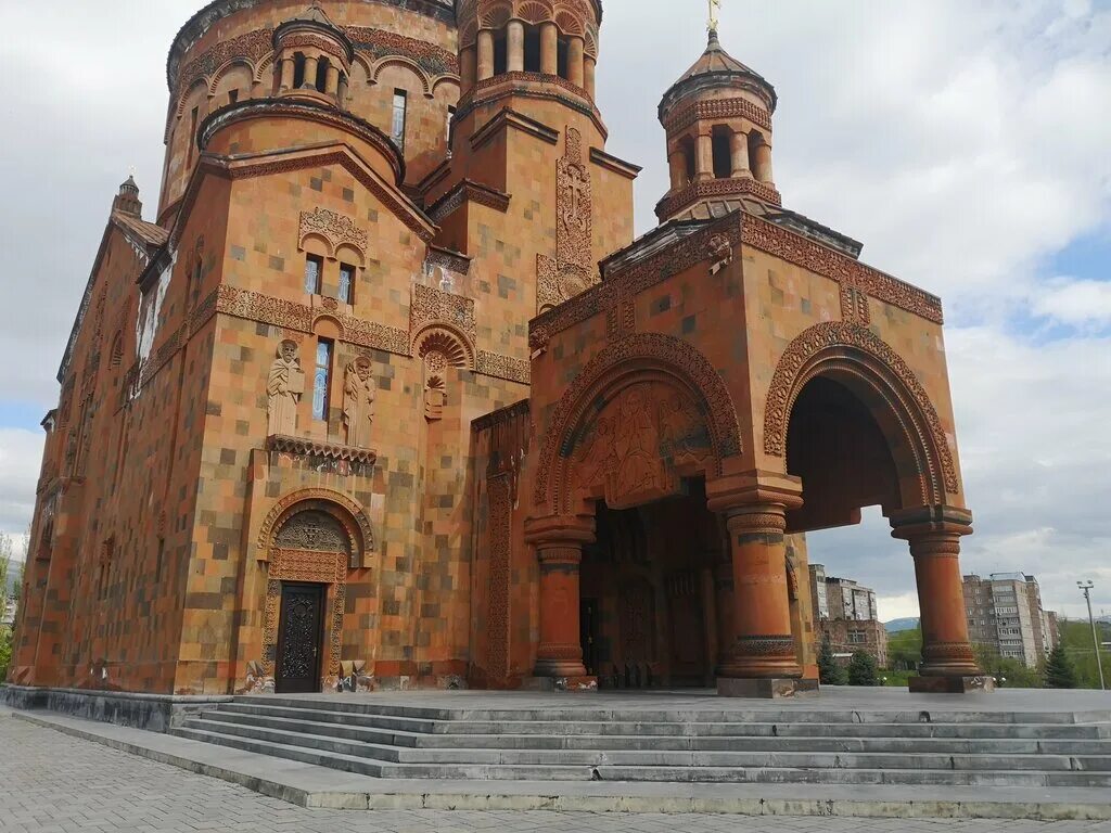 Армянская григорианская церковь в армении. Церковь зоравор ереване. Храм святой рипсиме армения план. Эчмиадзинский монастырь вагаршапат. Церковь святого григория просветителя (кайсери).