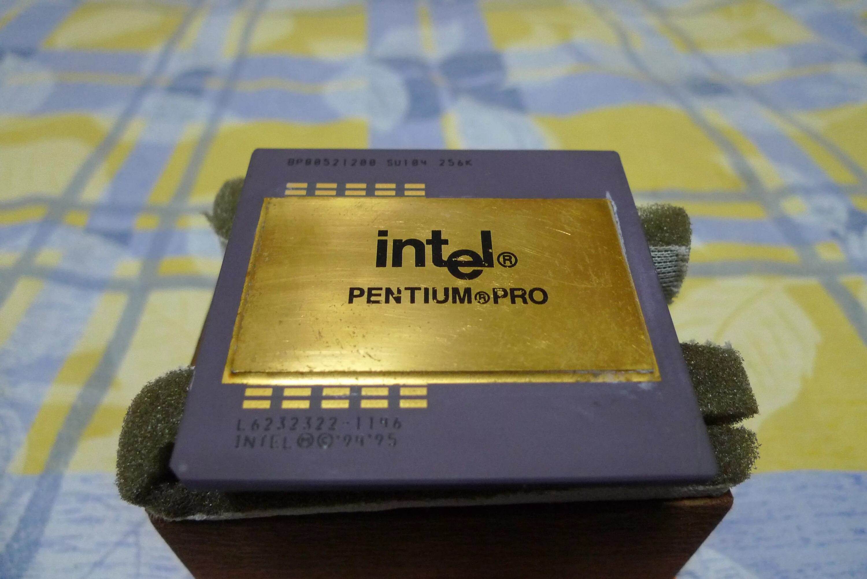 Intel pentium 2. Процессор intel pentium pro. микропроцессор intel pentium pro. пк intel pentium pro. 1995 г. фирма intel выпустила микропроцессор pentium pro..