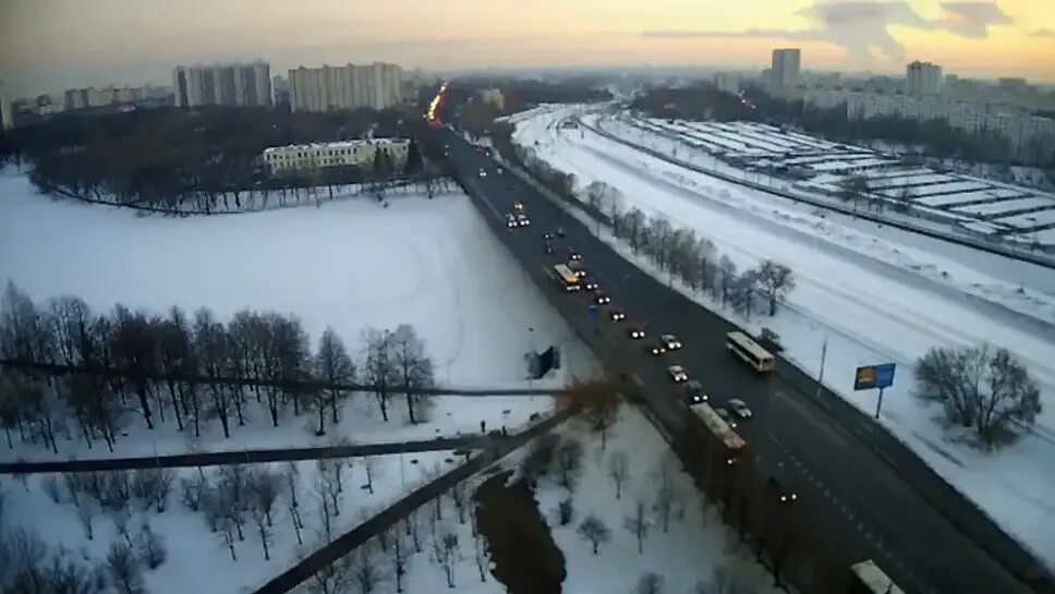 Веб камеры москва сити в реальном времени. Камеры в Москве. Веб камера Москва. Веб камера на улице. Вебкаиеры Москва.