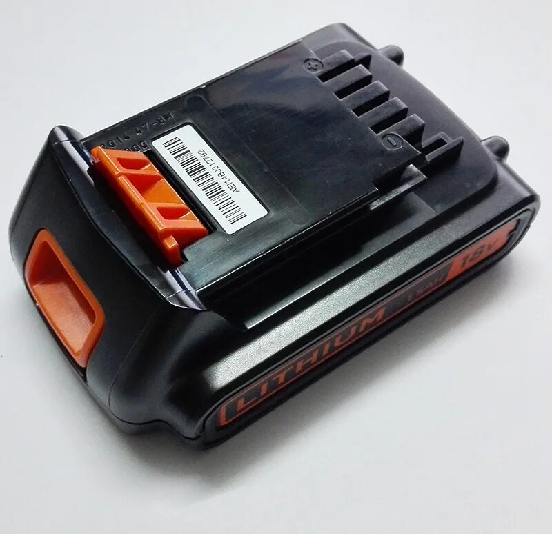 Battery black. Аккумулятор Black Decker 18v. Bl1518 Black Decker. Аккумулятор Блэк энд Деккер 18v. Black+Decker триммер аккумуляторный 18 вольт BL 1518.