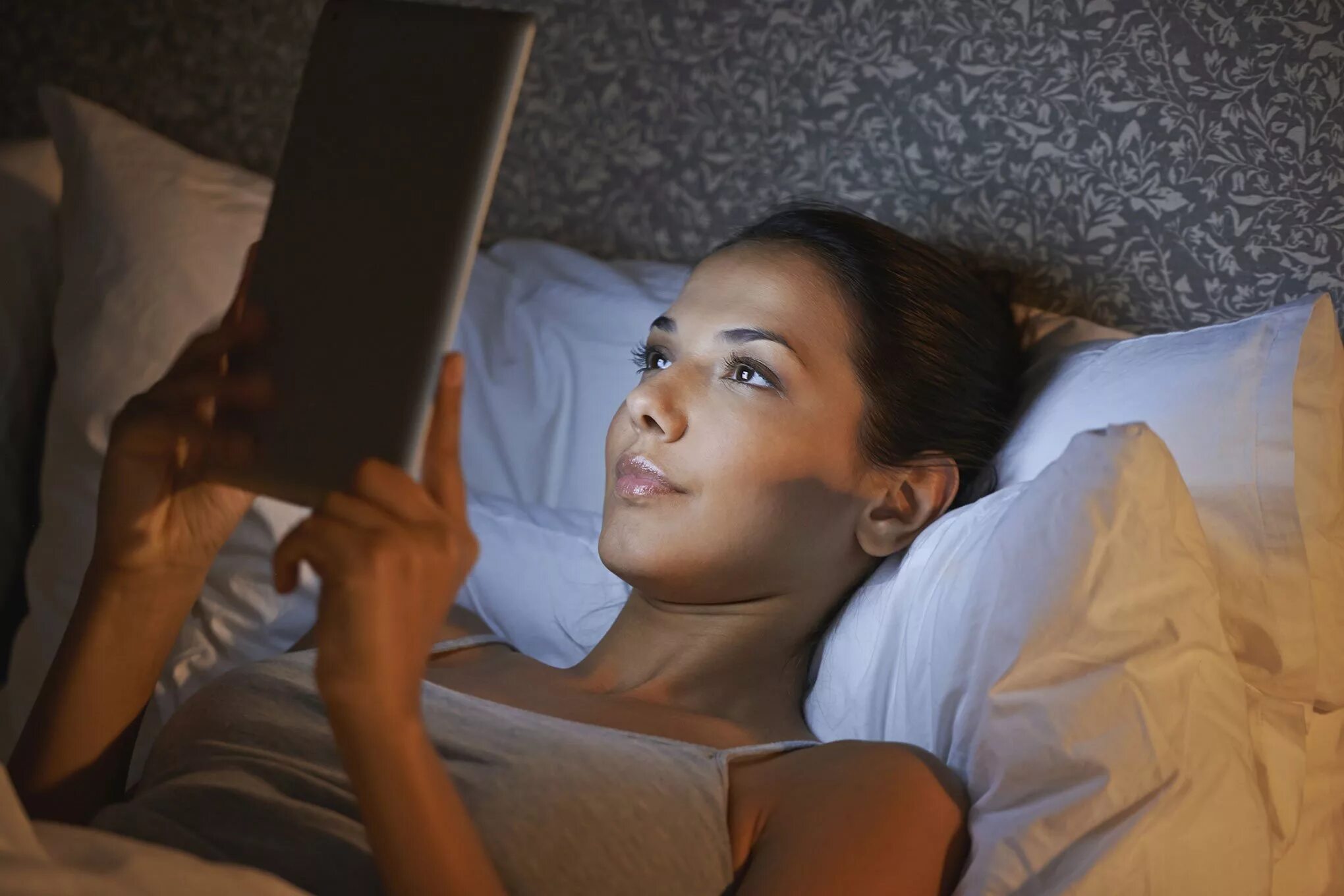 Phone bed