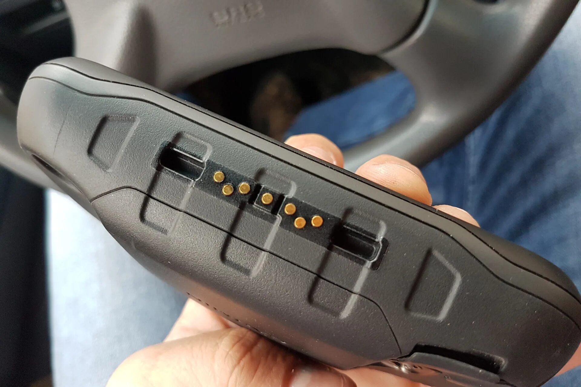 Кнопка навигатора. Garmin montana 680t. garmin motorola 680. монтана 600 гармин кредл. кредл крепления для навигатора garmin montana 680t.