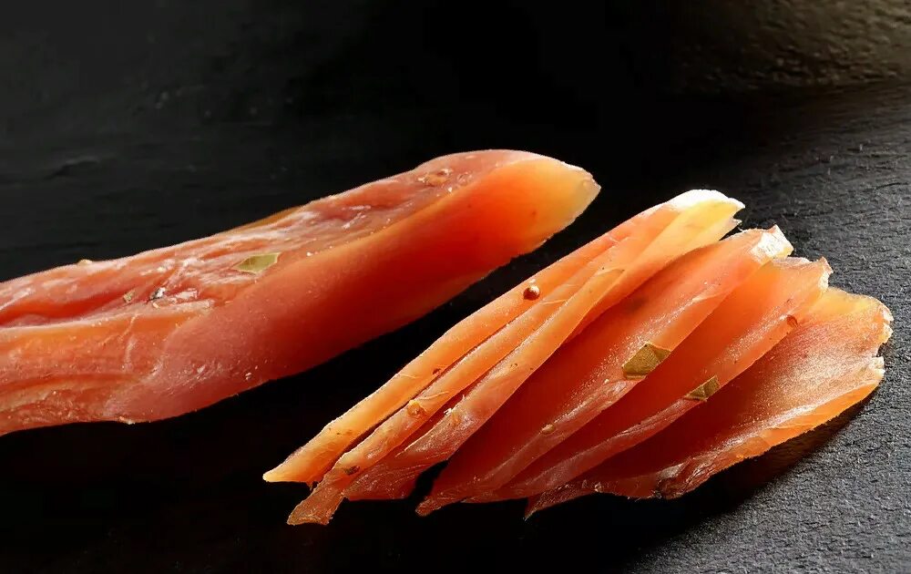 Вяленая курица. Грудка куриная замороженная. Замороженное филе курицы. Филе грудки. Вяленая курица.