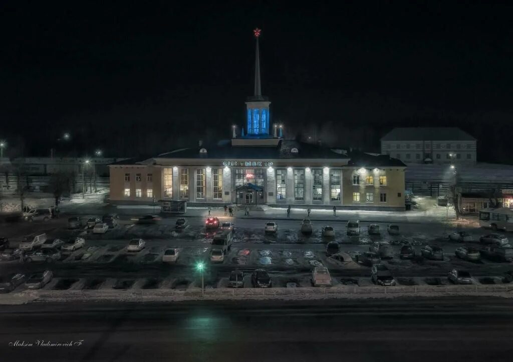 Железнодорожный вокзал коми, сыктывкар. Сыктывкар ж/д вокзал. Вокзал сыктывкар. Жд сыктывкар номер телефона. Железнодорожная станция сыктывкар.