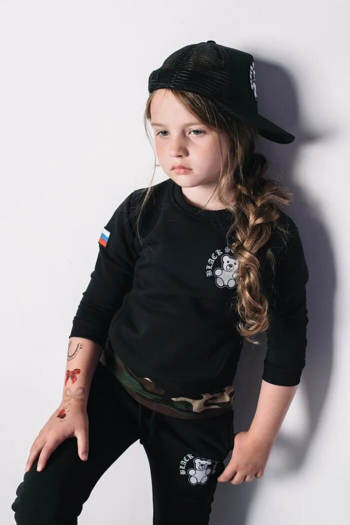 День рождения в стиле black star. Блэк стар дети. Одежда black star одежда детям. Лейбл блэк стар. Блекстар костюм черный.