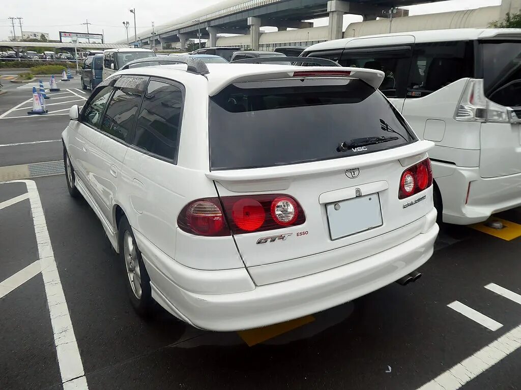 Тойота калдина поколения. Toyota Caldina gt-t st215. Toyota Caldina gt-t 2002. Тойота Калдина 2 поколение. Калдина 1.