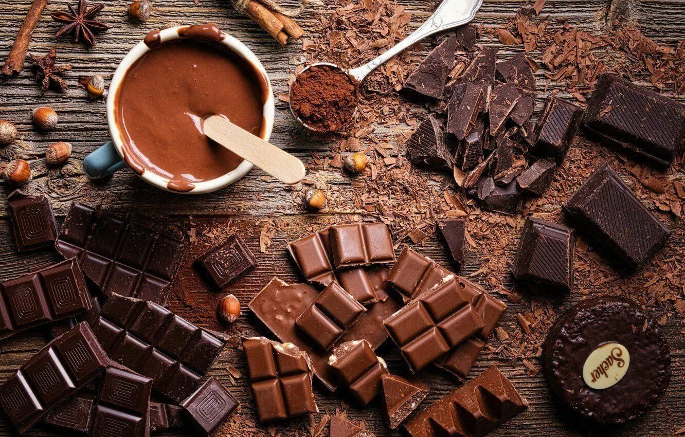 Ну шоколадом. Шоколад. Красивый шоколад. Шоколад красиво. Шоколадные сладости.