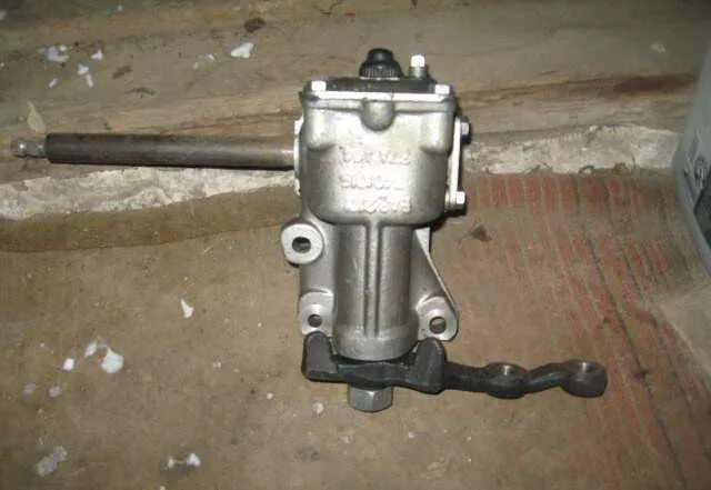 Рулевой редуктор ваз 2101. Редуктор рулевой 2101. Рулевой механизм ваз 2101. Рулевой редуктор 2101. Рулевой редуктор 2101.