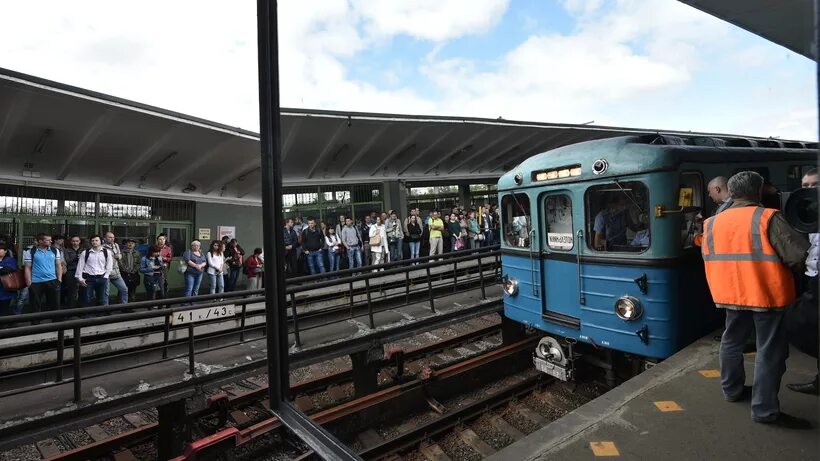 Метро выхино закроют. Станция метро Выхино. Станция Выхино. Станция Выхино 2022. Станция метро Выхино Москва.