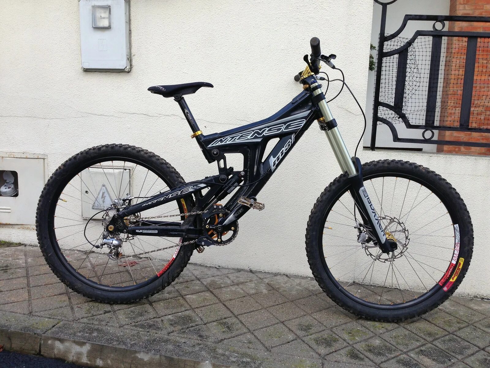 Кухня 25 кв. Кухня-гостиная 25 кв. Фараост. Кухня 25 кв м. Specialized m9.