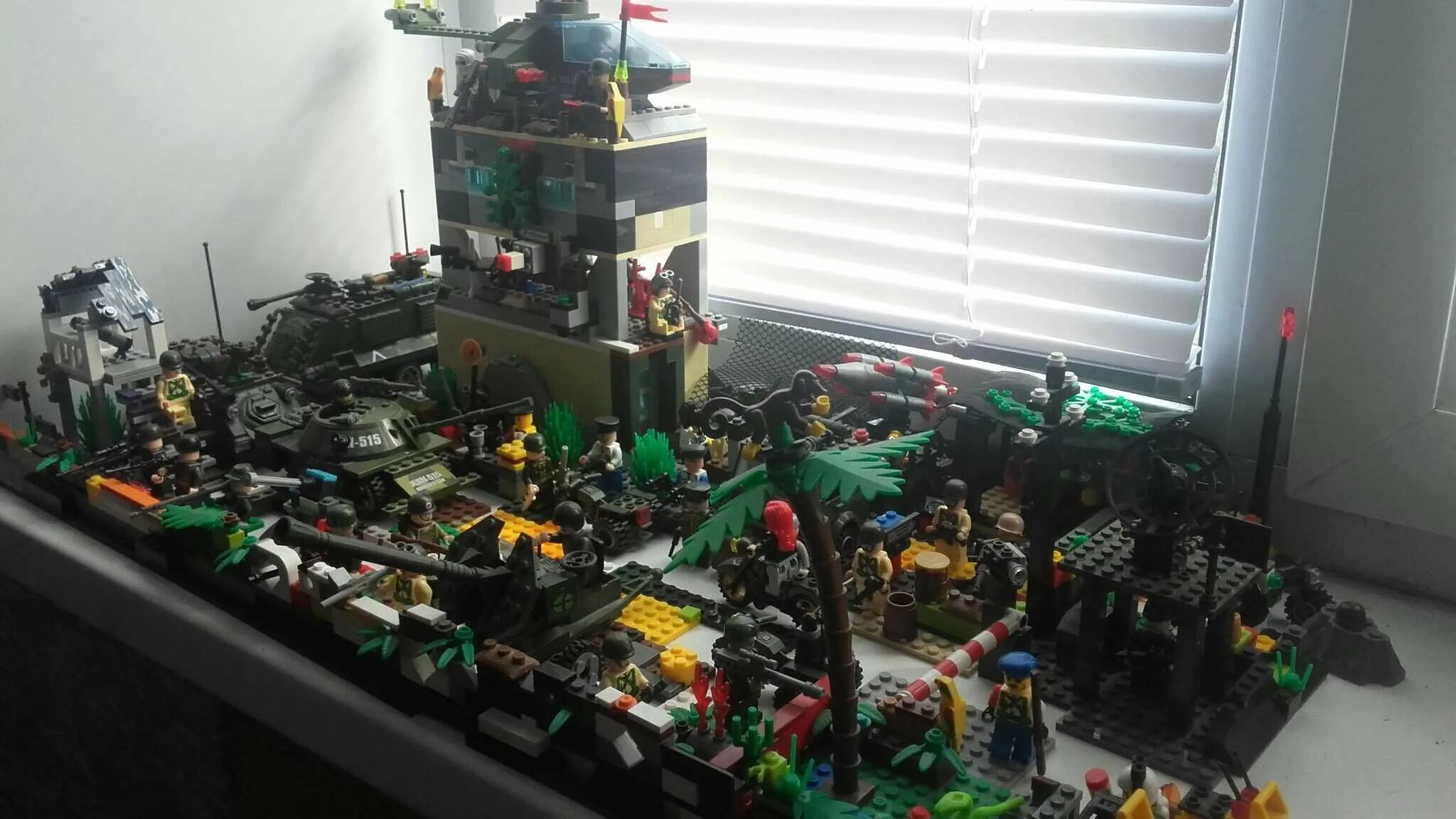 "Военная база". LEGO Amino Russia Amino
