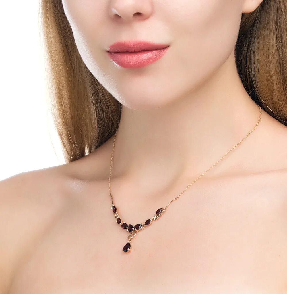 колье цепочки. чокер цепочка диор. колье из золота с камнями. чокер булгари. женское золотое ожерелье.