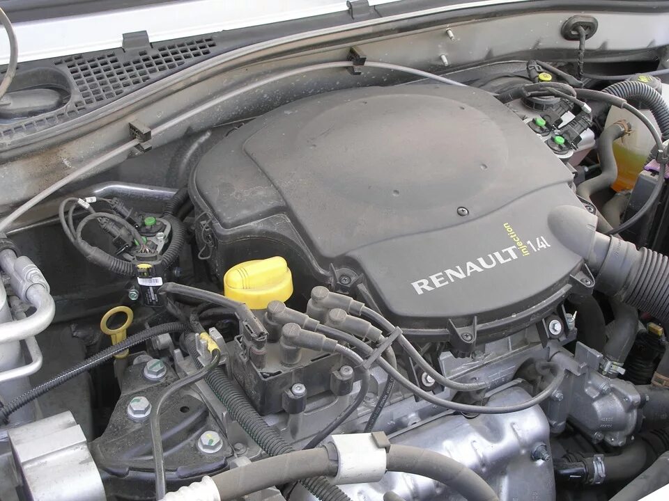 4 8 клапанов подкапотка. Рено логан 8кл. 6 16 клапанов. Renault logan 2 8кл. Двигатель рено логан 1.