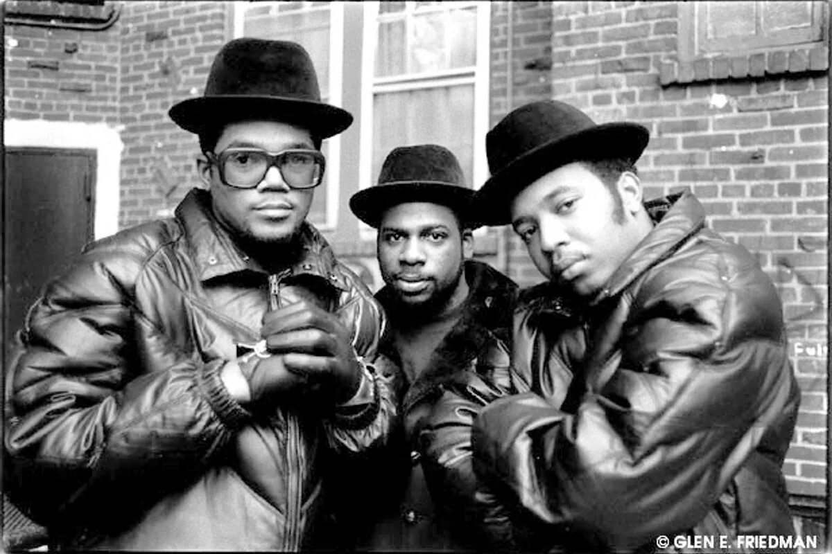 M d группа. DMC Rap. Группа Run-d.m.c.. Run DMC. Run DMC дискография.