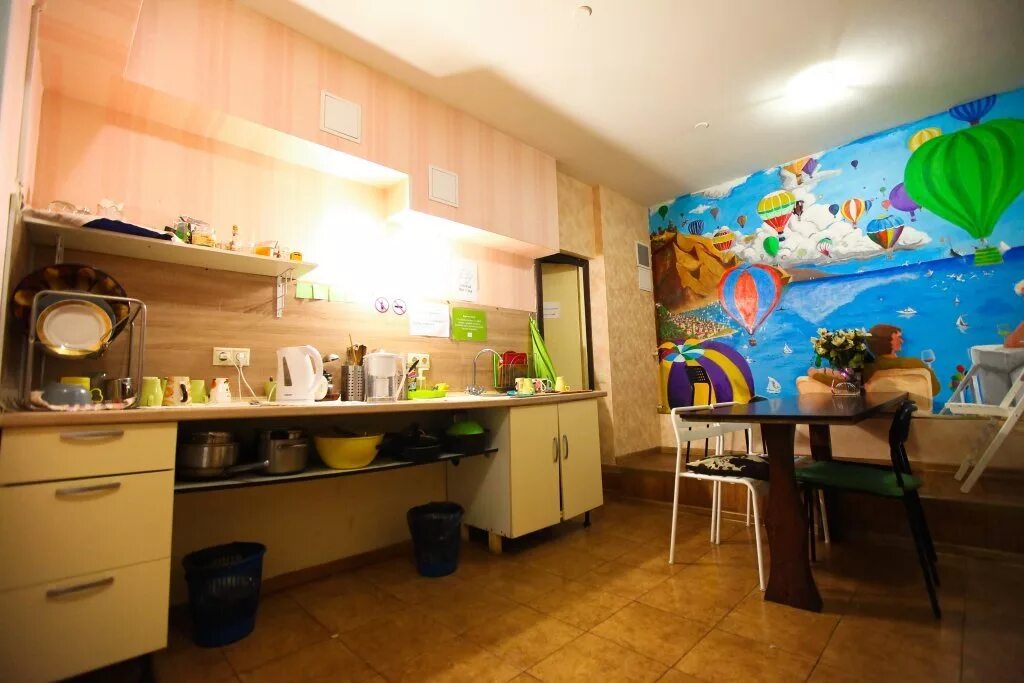 Хостел полянка на чистых прудах. Хостел полянка на чистых прудах здание. Хостел полянка на чистых прудах здание. Хостел на чистых прудах москва. Хостел на чистых прудах вид снаружи потаповский 10.