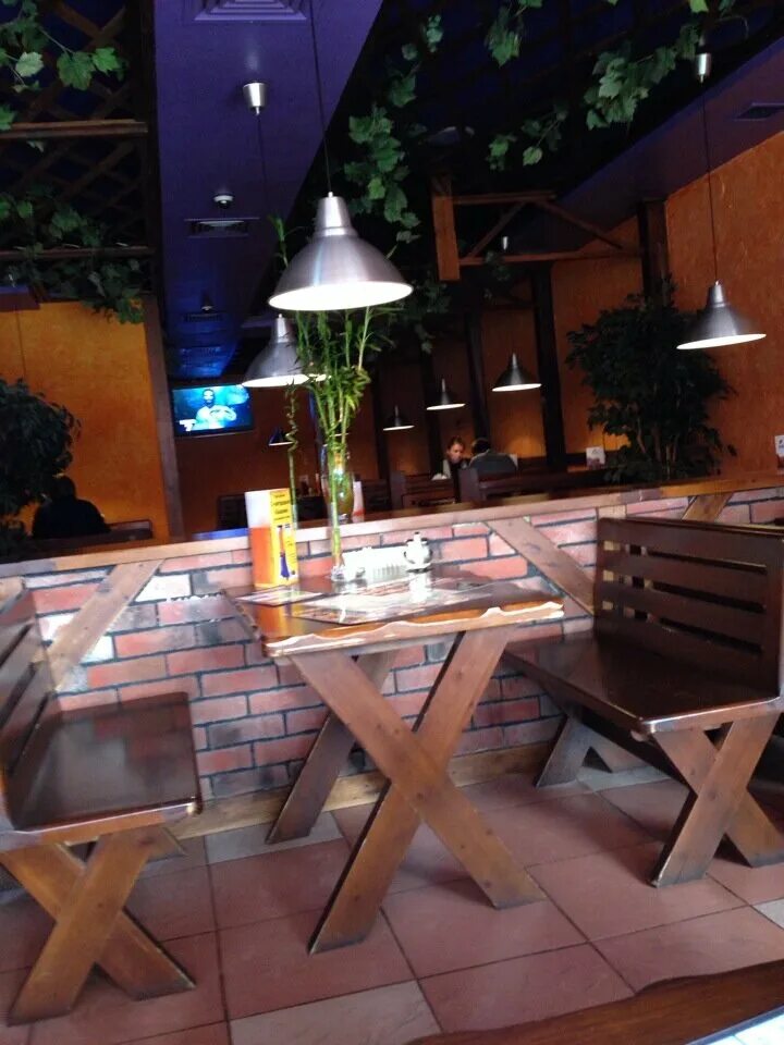 Кафе дрова оленегорск. Строительная 53 оленегорск. Кафе дрова оленегорск. Дрова кафе оленегорск. Дрова черемхово кафе.