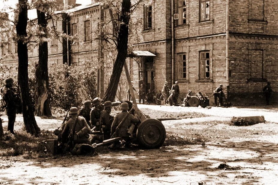 Крепости во время великой отечественной войны. Брестская крепость Брест 1941. Брест 1941 до войны.