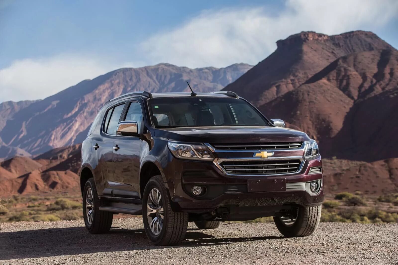 Avto shartnoma. Chevrolet trailblazer. Chevrolet trailblazer 2016. Шевроле Трейлблейзер 2022. Chevrolet trailblazer 2020.