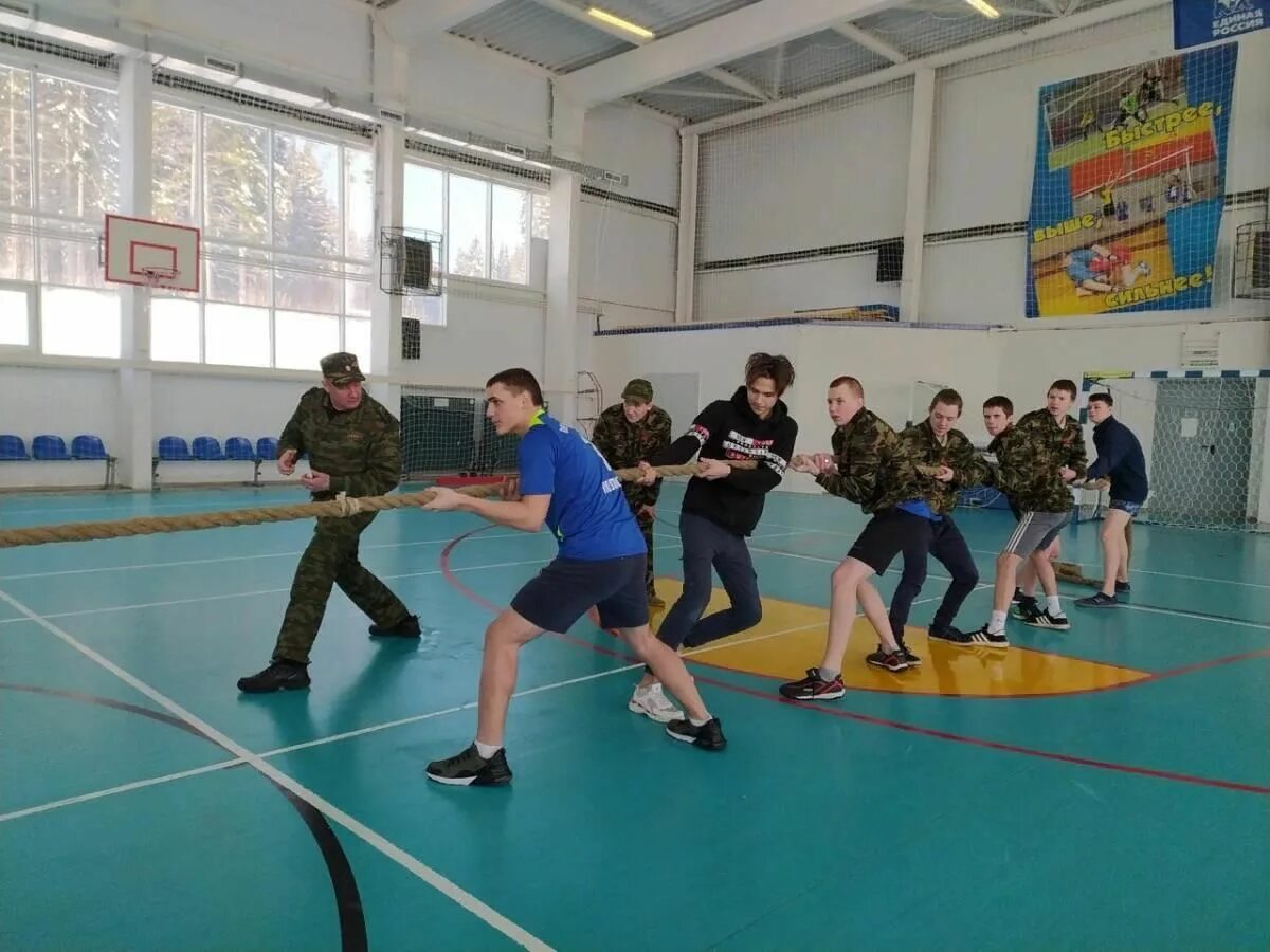 А ну ка парни сценарий для старшеклассников. А ну ка парни. А ну-ка парни соревнования. Военно-спортивный конкурс а ну-ка парни. Юнармейские спортивные залы в школе.