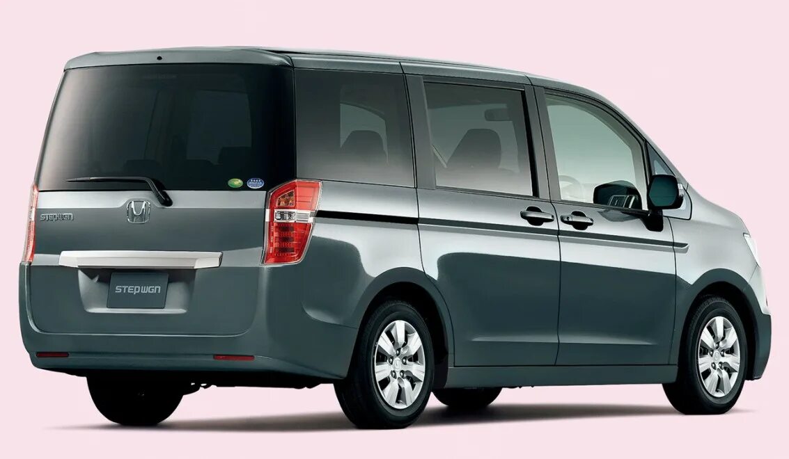 Honda stepwgn rp1. Honda минивэн stepwgn. Хонда степвагон 2001. Honda stepwgn 2000. Honda stepwgn spada.
