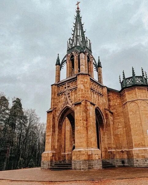Шуваловский парк церковь фото