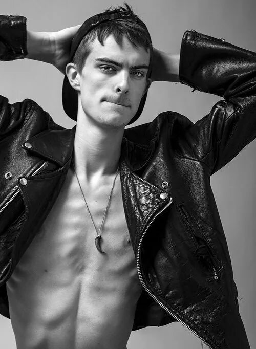 Crop top мужской. Худые парни эстетика. Эстетика skinny boys. Skinny boys женственные. Male thinspo.