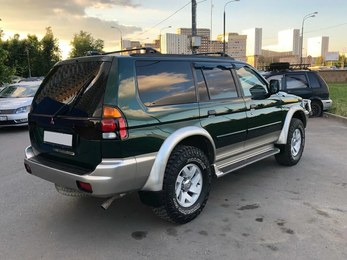 Mitsubishi montero 2001. Montero Sport 2001. Митсубиши Монтеро спорт 2001. Мицубиси Монтеро спорт 1. Митсубиси Montero Sport 2001.