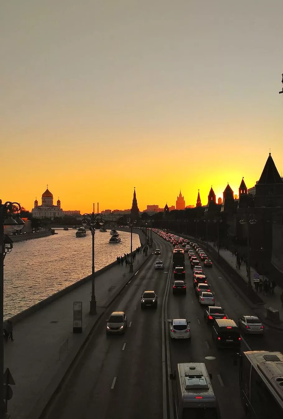 Закат в Москве. Красивый закат в Москве. Кремль на закате. Рассвет в Москве.