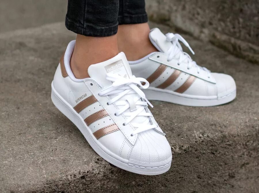 Adidas Superstar женские. Adidas Superstar 2022. Adidas adidas Superstar Shoes. Adidas Superstar 2017. Как завязать кроссовки адидас