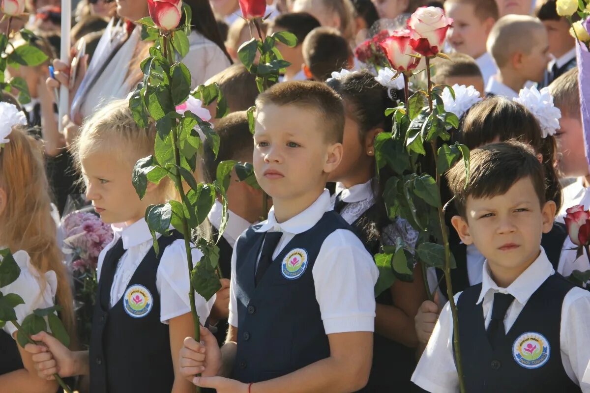 Школа 15 динского. Школа 15 пос Южный Динской район Краснодарский край. Школа 15 поселок Южный Краснодар. Школа 15 Динского района пос Южный. Краснодар Динской район поселок Южный школа 15.