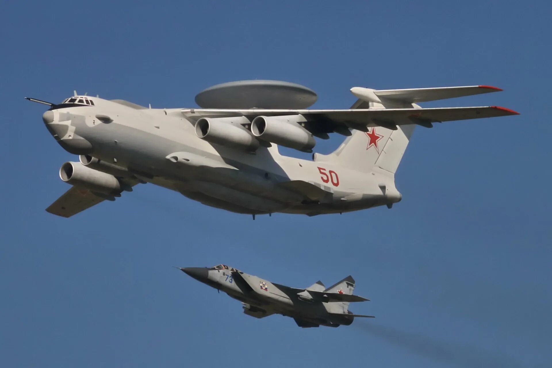 Как выглядит самолет а 50. Дрло а-50. а-50 самолёт. а-50 самолет дальнего радиолокационного обнаружения. а 50 самолет разведчик.