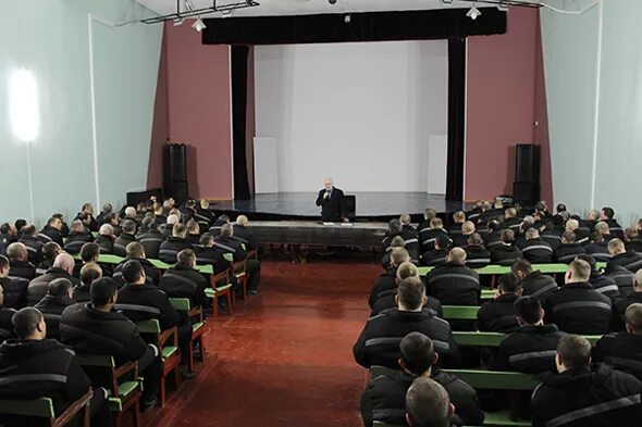 Школа подготовки осужденных к освобождению волгоград. Телевизор в колонии. Фку ик 10 калужская. Я на лекции. Пенитенциарная служба украины.