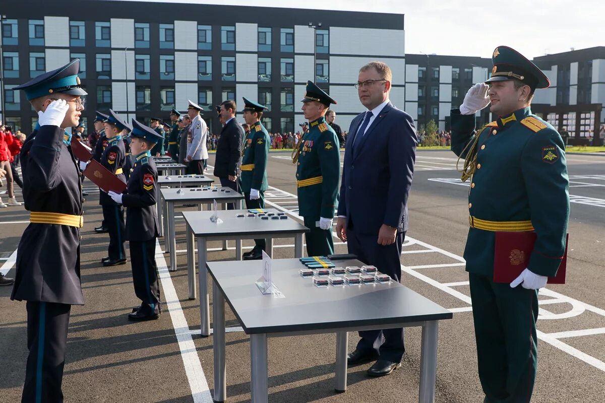 Сайт училище кемеровского. Кадетское училище в Кемерово. ПКУ Кемерово кадеты. Кемеровский кадетский президентский корпус. Кадеты Кемерово президентские.