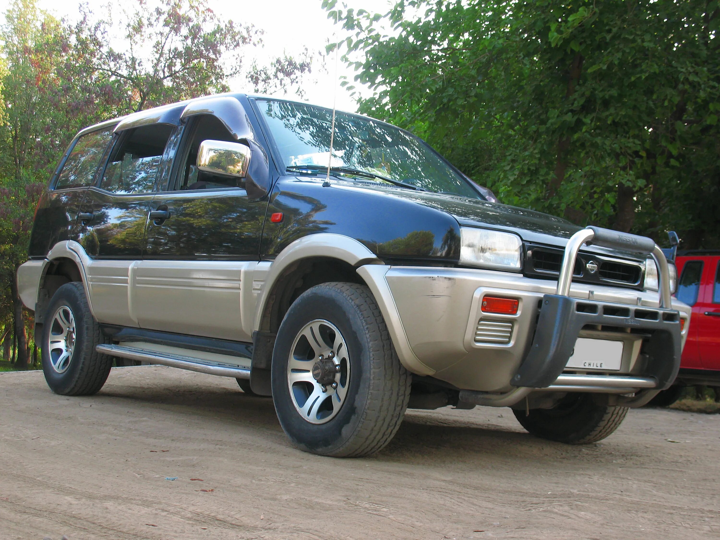 NISSAN MISTRAL 1995