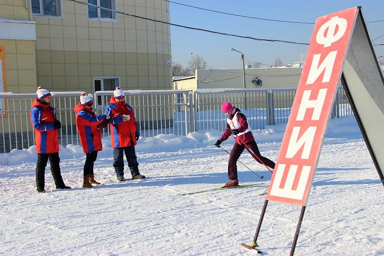 Томск зимой. Команда Патриот. Школа 30 Томск 2023 г. Зима Томск -40. Томск ру новости