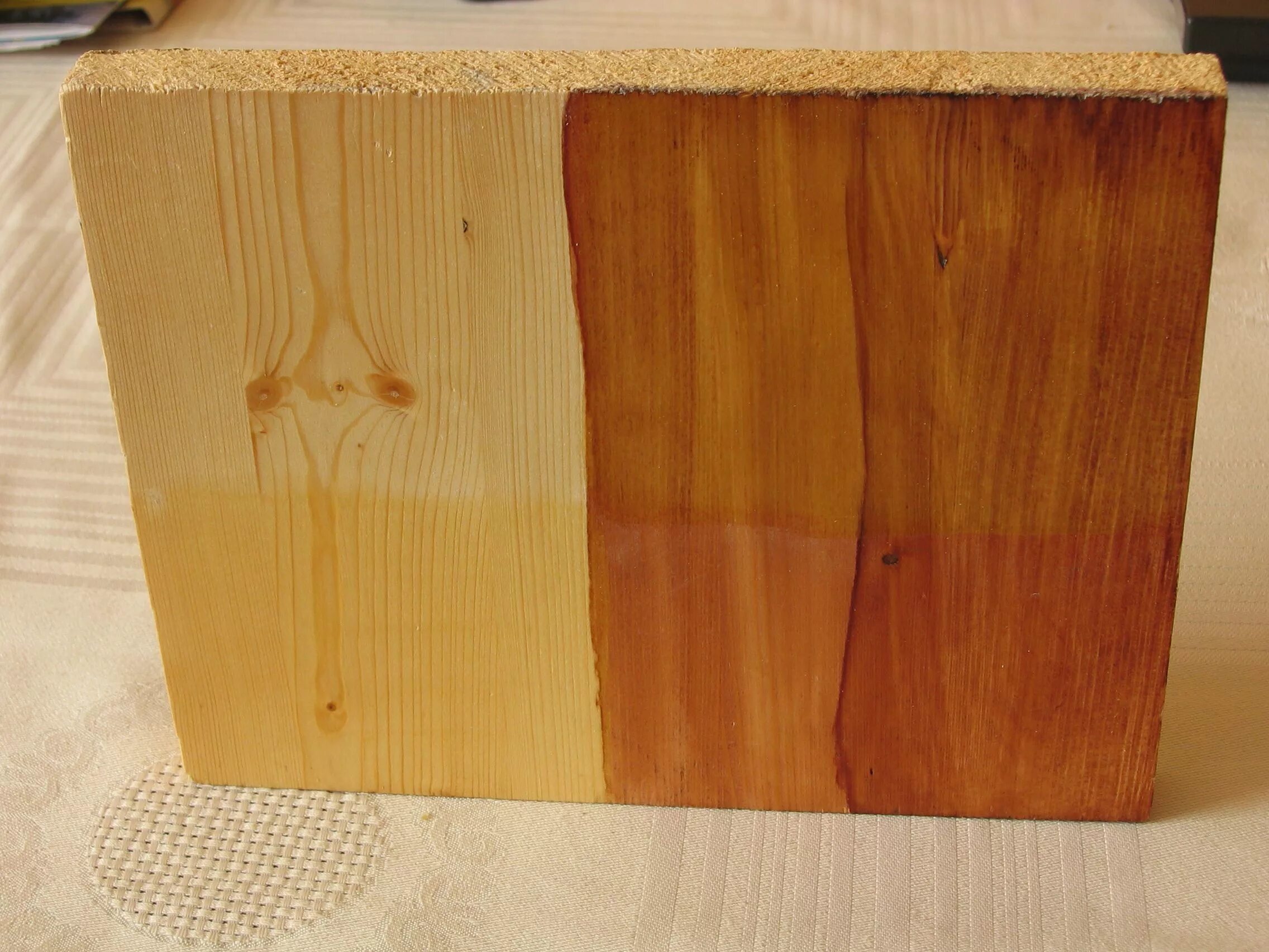 Old log stone. Wood do. Фон дерево текстура. Wood cutting board. Бук пиломатериал.