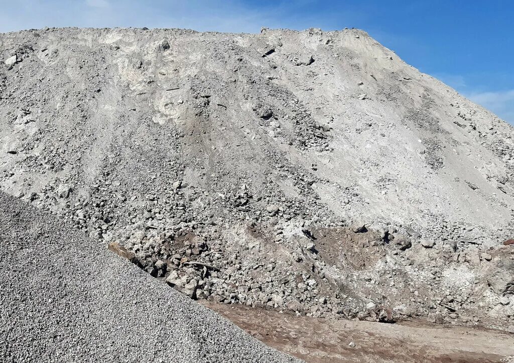 щпс фракция 0-70. шлаковый щебень м800. шлак доменный сепарированный. шлак сталеплавильный 5-20. угольный шлак.