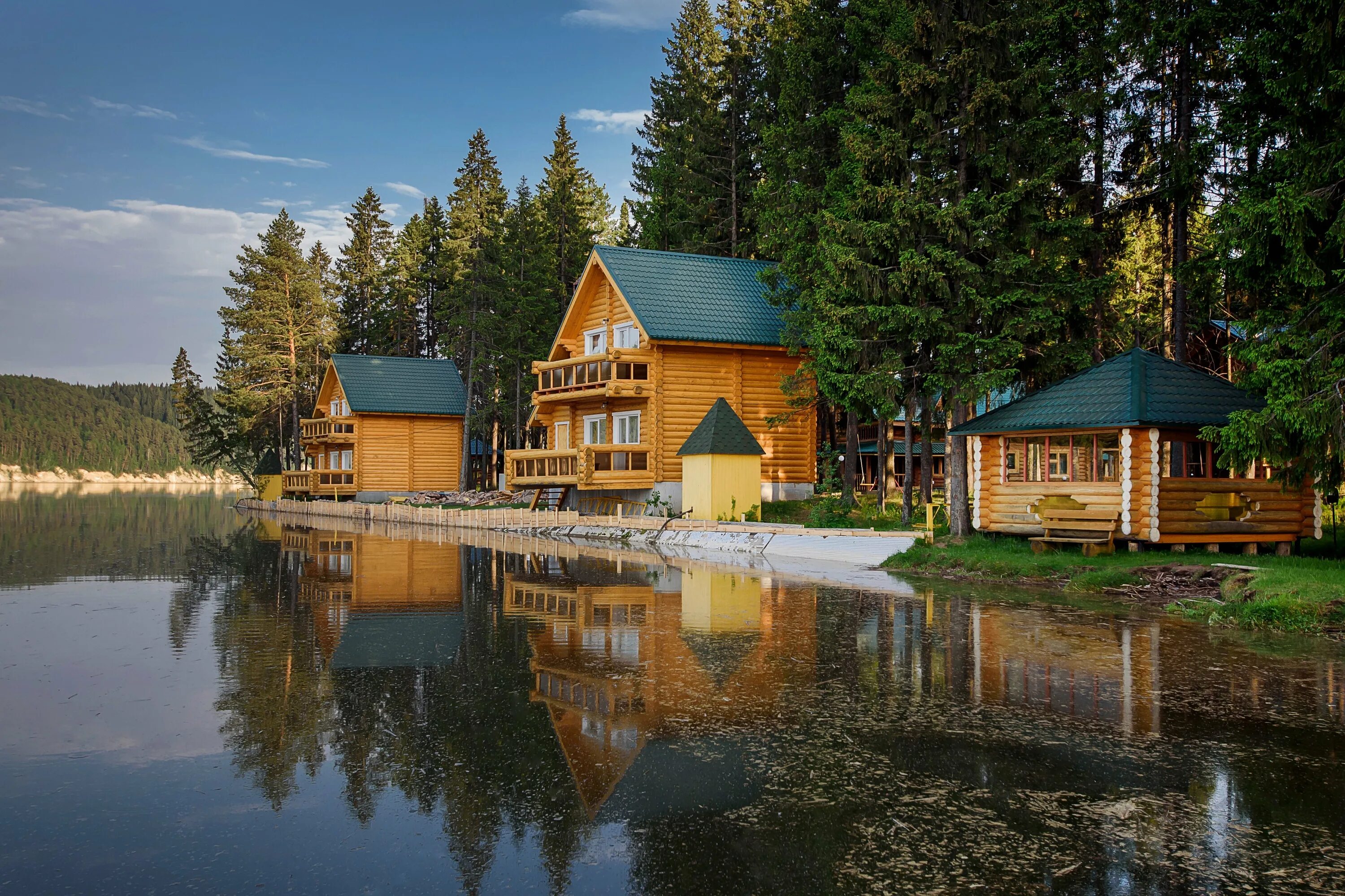 база отдыха домики. база отдыха русский остров челябинская область терем с верандой. фото домиков на базе. фото домиков на базе. турбаза лесная поляна дмитровское шоссе.