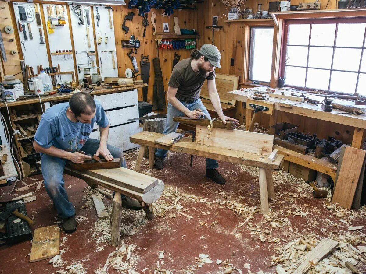 Build workshop. Roman workbench. roman workshop.