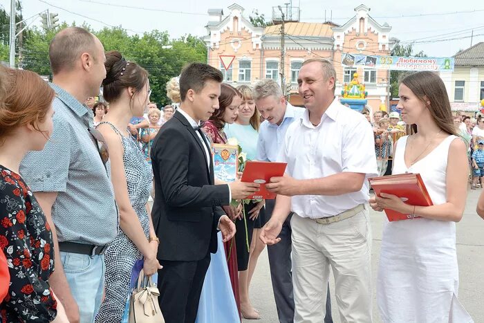 Богородск новости сегодня. Ярмарка богородск. город мастеров богородск открытие. праздник города богородска. мэр города богородск.