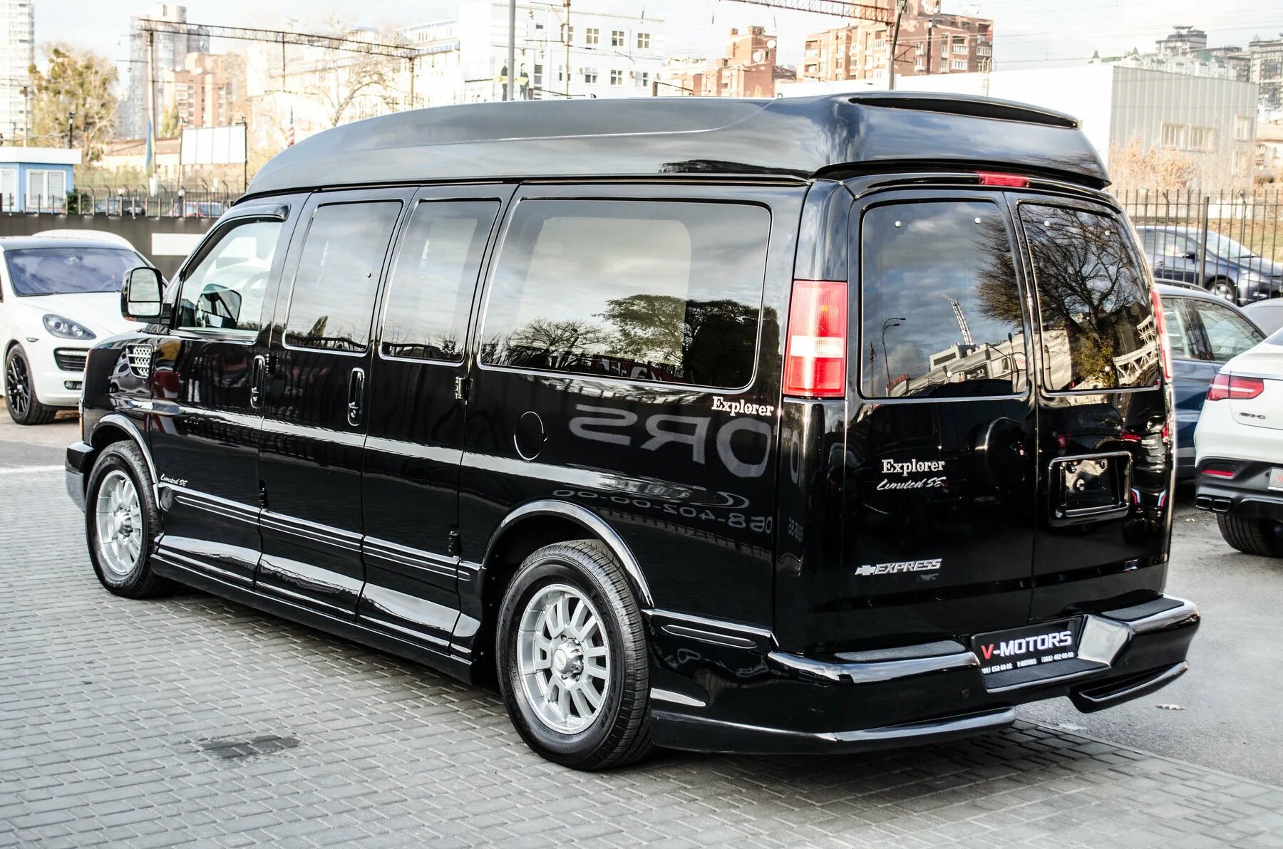 Limited se. Chevrolet Express 2009. Шевроле экспресс эксплорер Лимитед. Chevrolet Express Explorer Limited se. Chevrolet Express Limited Edition.